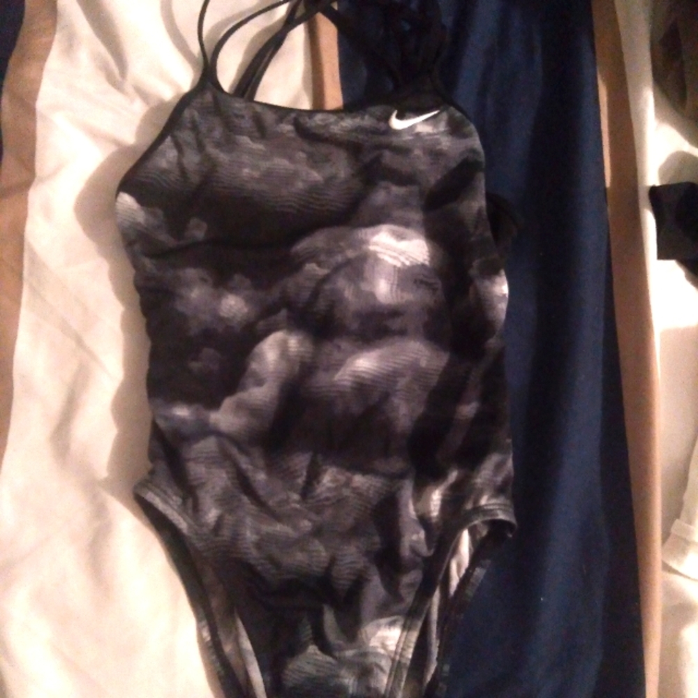 Bathing suit